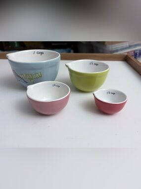 Anthropologie Ceramic Nesting Measuring Cups Set 4 Pastel Pink Green Blue 1 Cup
